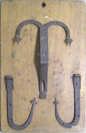 Latane hasp hinge